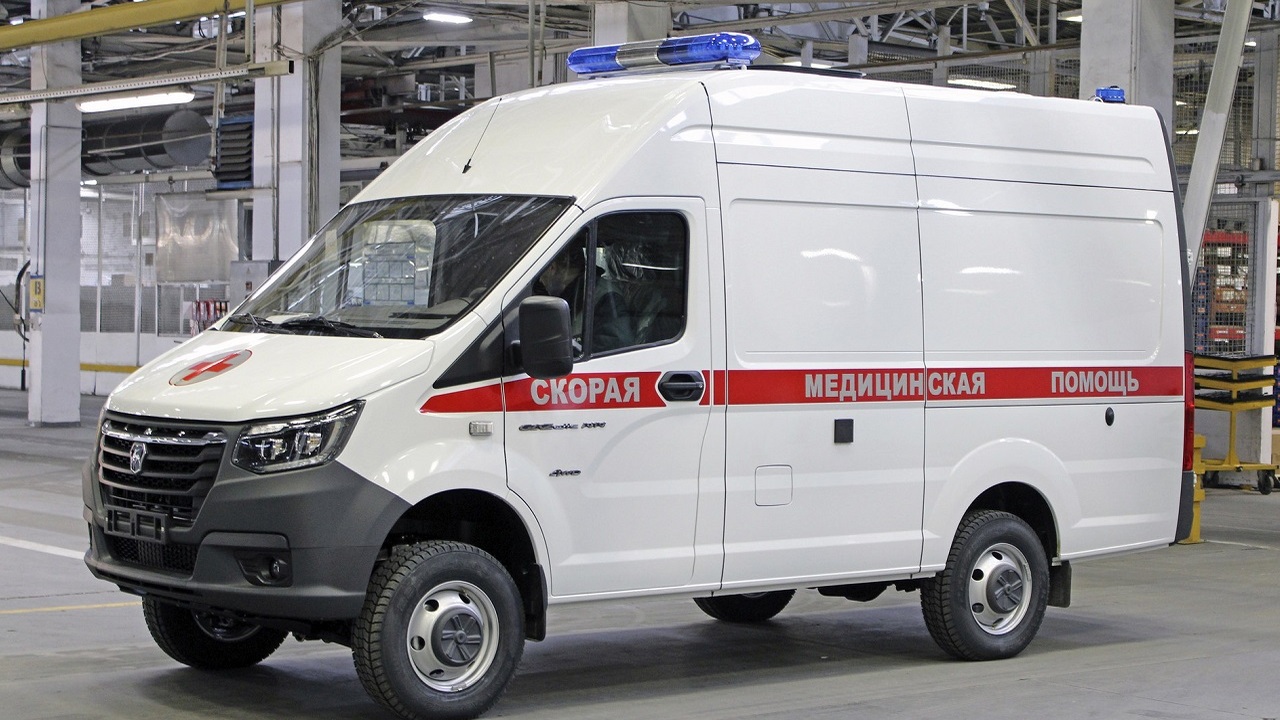 Несколько учащихся одного из образовательных уч...