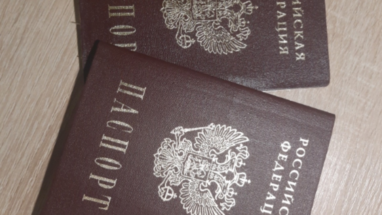 Замужем или нет — не важно, этот штамп в паспорте необходимо поставить каждому: россиянам анонсировали жизненно важные изменения в документе Граждане Российской Федерации имеют право на вн...