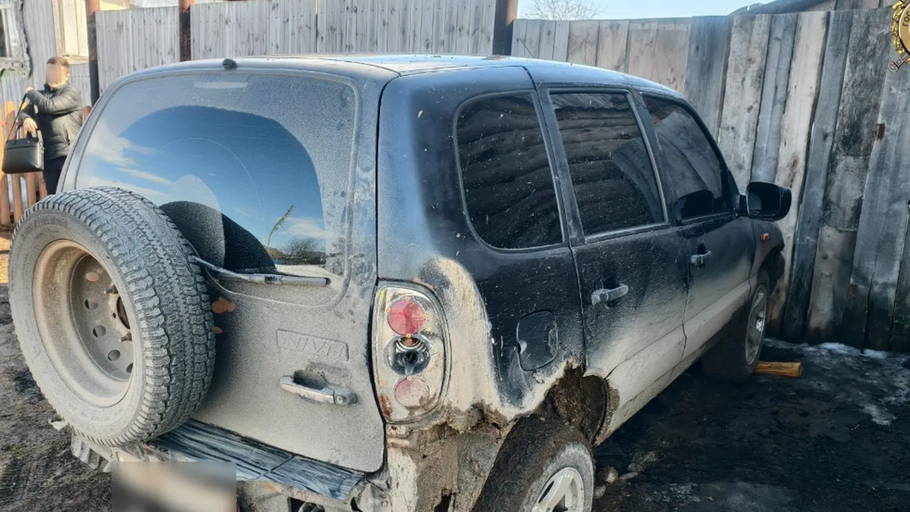 В Чувашии 17-летний юноша на автомобиле сбил насмерть человека и скрылся Трагедия произошла утром 5 апреля в деревне Яны...