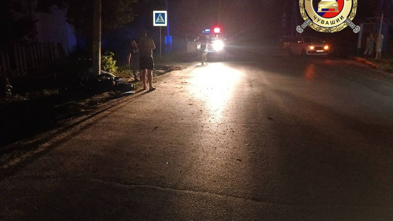Девятиклассник на мотоцикле погиб в аварии в Чувашии В Алатыре 16-летний ученик девятого класса поги...