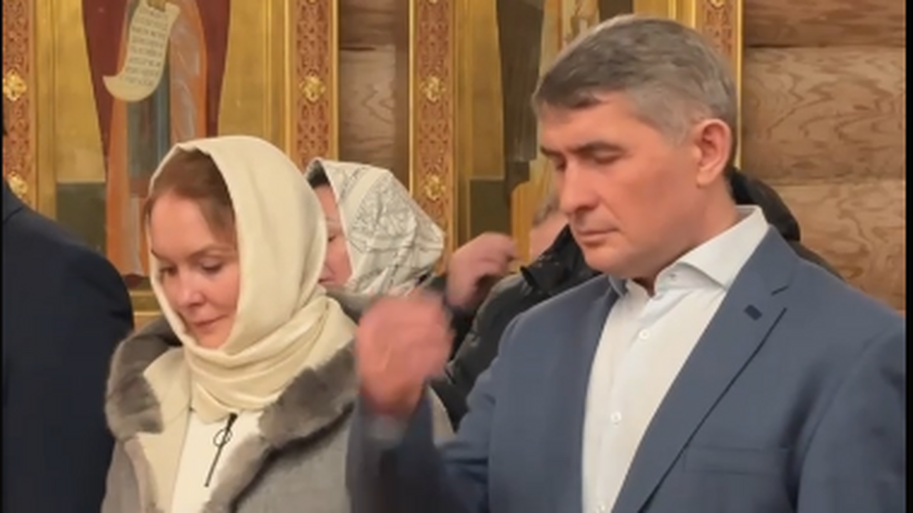 Олег Николаев рассказал, о чем молился во время рождественского богослужения Олег Николаев в своем телеграм-канале поделился...