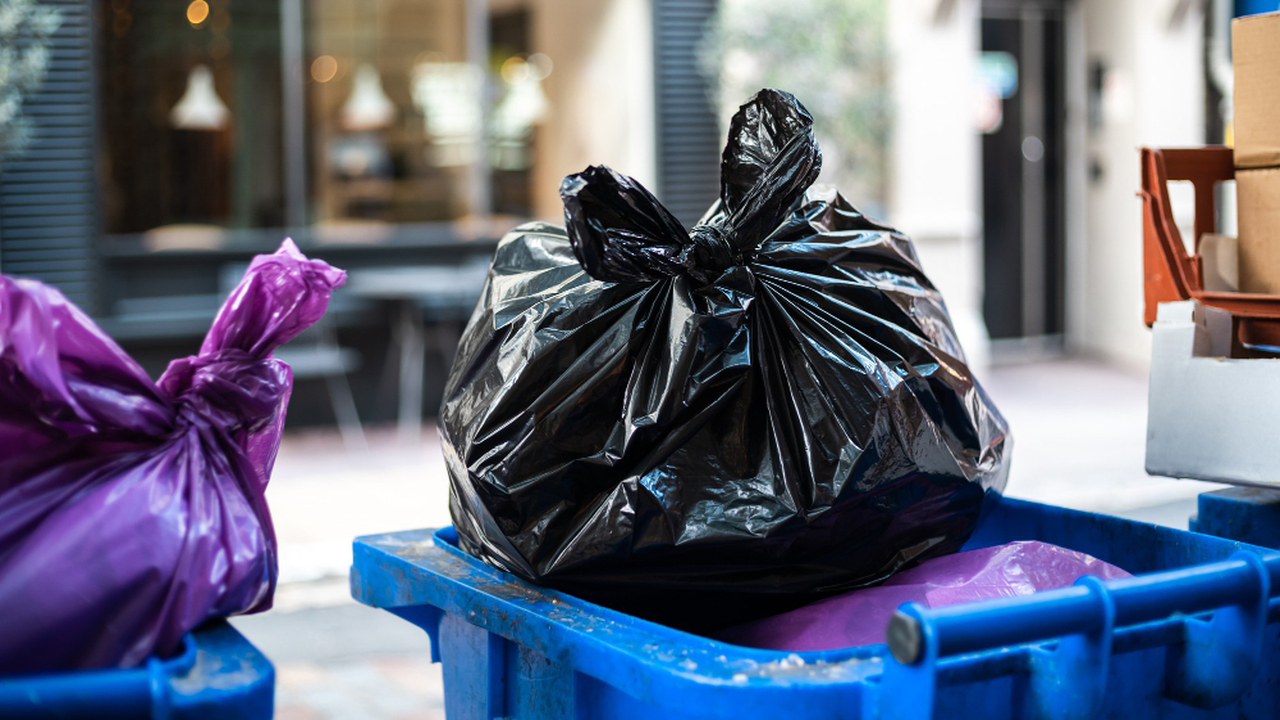 Крупногабаритный мусор: новые правила и штрафы для жителей многоквартирных домов В России вступили в силу новые правила обращени...