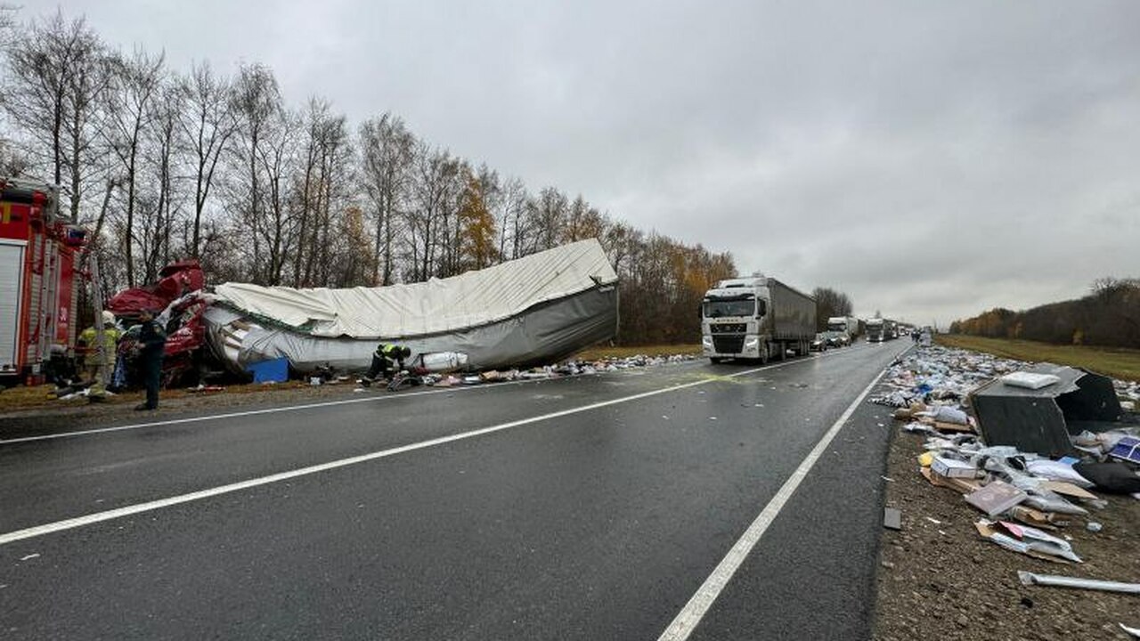 Накануне в полдень на 723-м километре трассы М-...