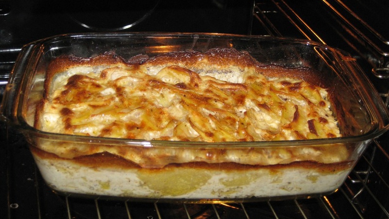 И на Новый год, и на каждый день - из простой картошки делаю царскую запеканку: на столе шедевр Иногда самые обычные продукты на кухне способны...