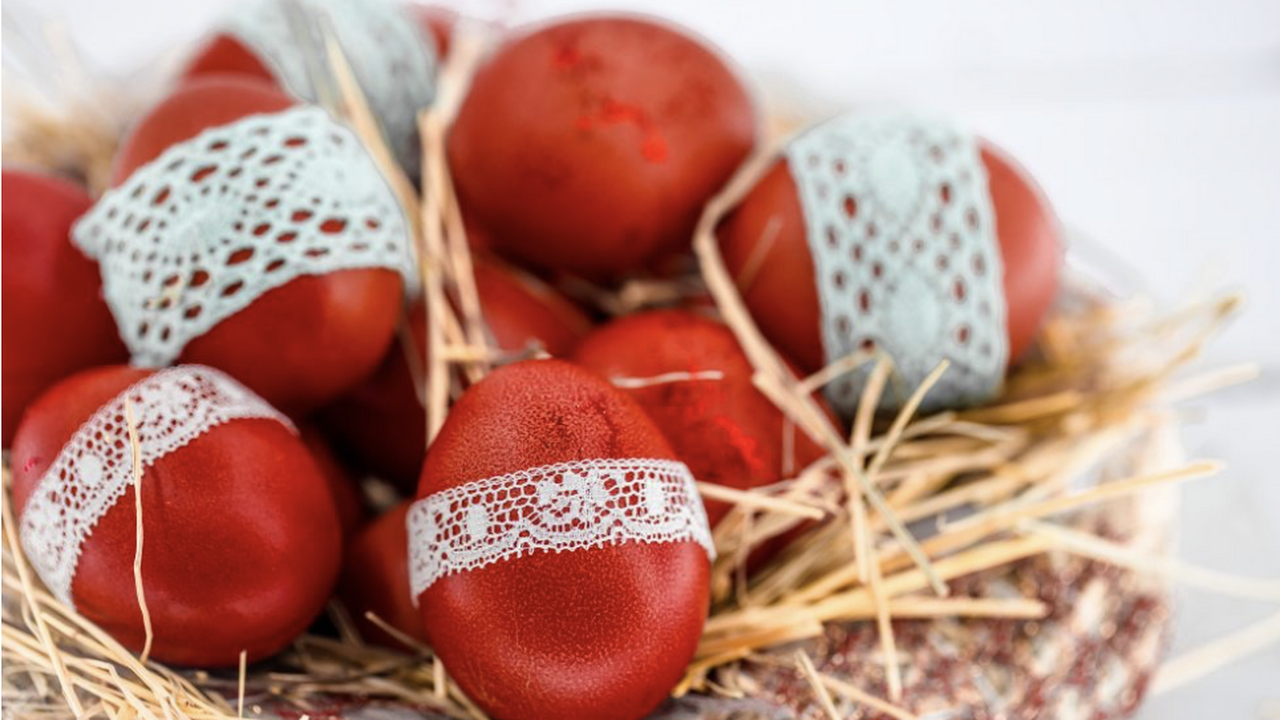 Священники назвали нежелательные цвета для пасхальных яиц Представители духовенства обратили внимание на ...