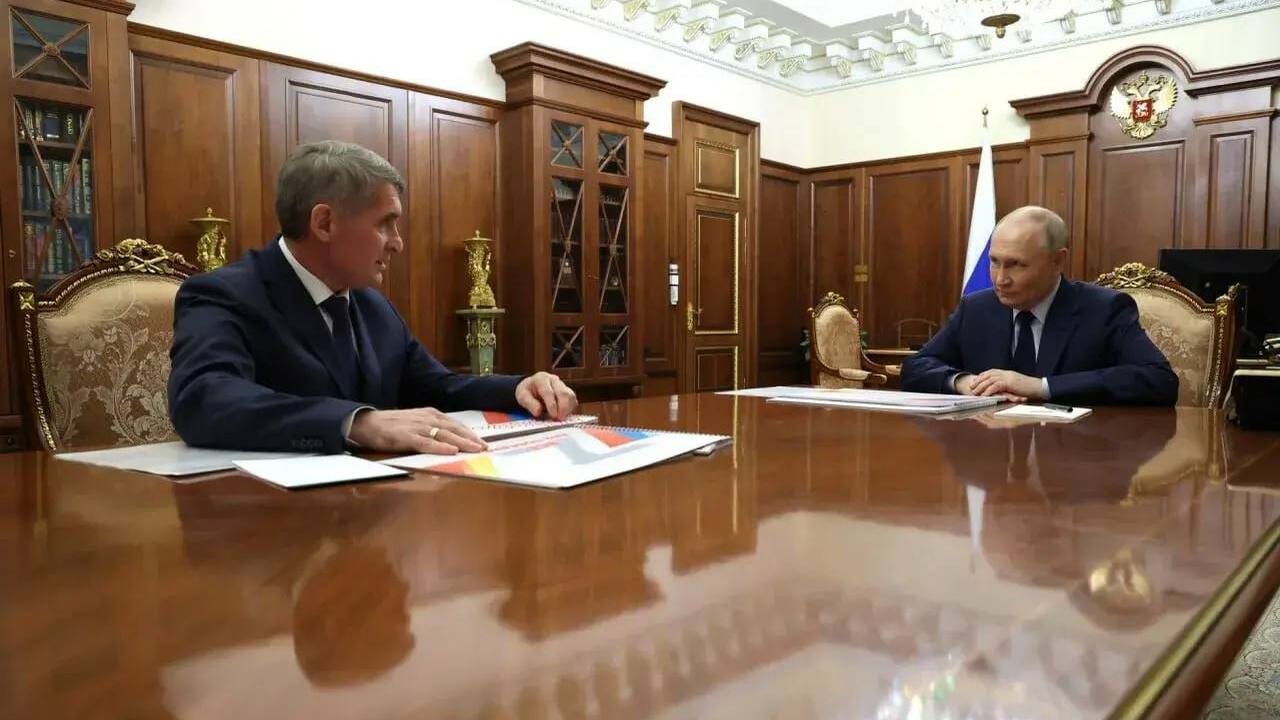 Глава Чувашии Олег Николаев поздравил президент...