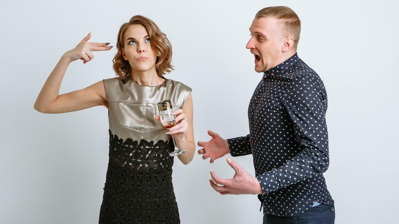 Вечерний корпоратив обернулся для Анжелики неож...