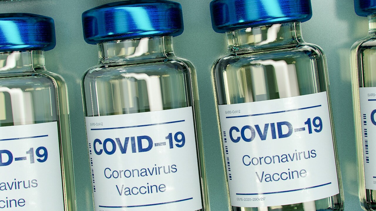 Новый вариант COVID-19: кто в группе риска и чего ожидать? Российские специалисты фиксируют распрос...