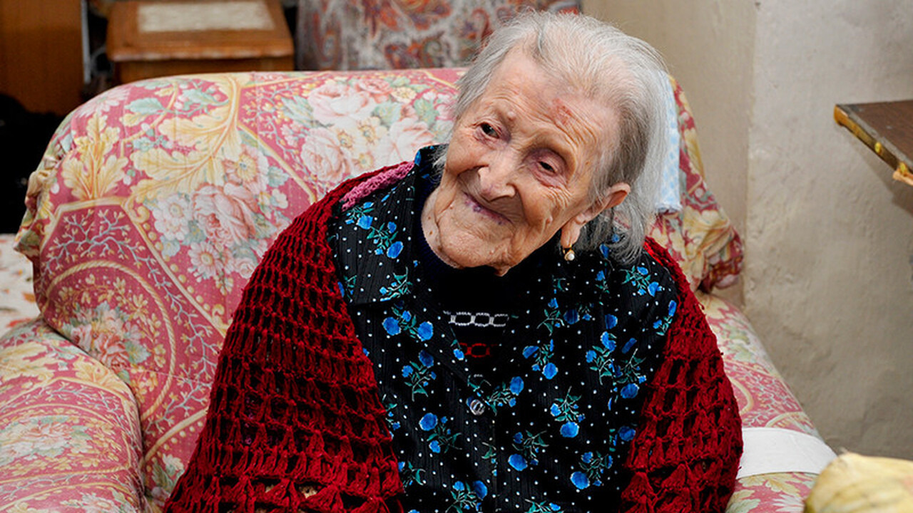 Долгожительница, прожившая 117 лет, питалась одним блюдом и не ела овощей и фруктов Секреты долголетия часто ассоциируются с модным...