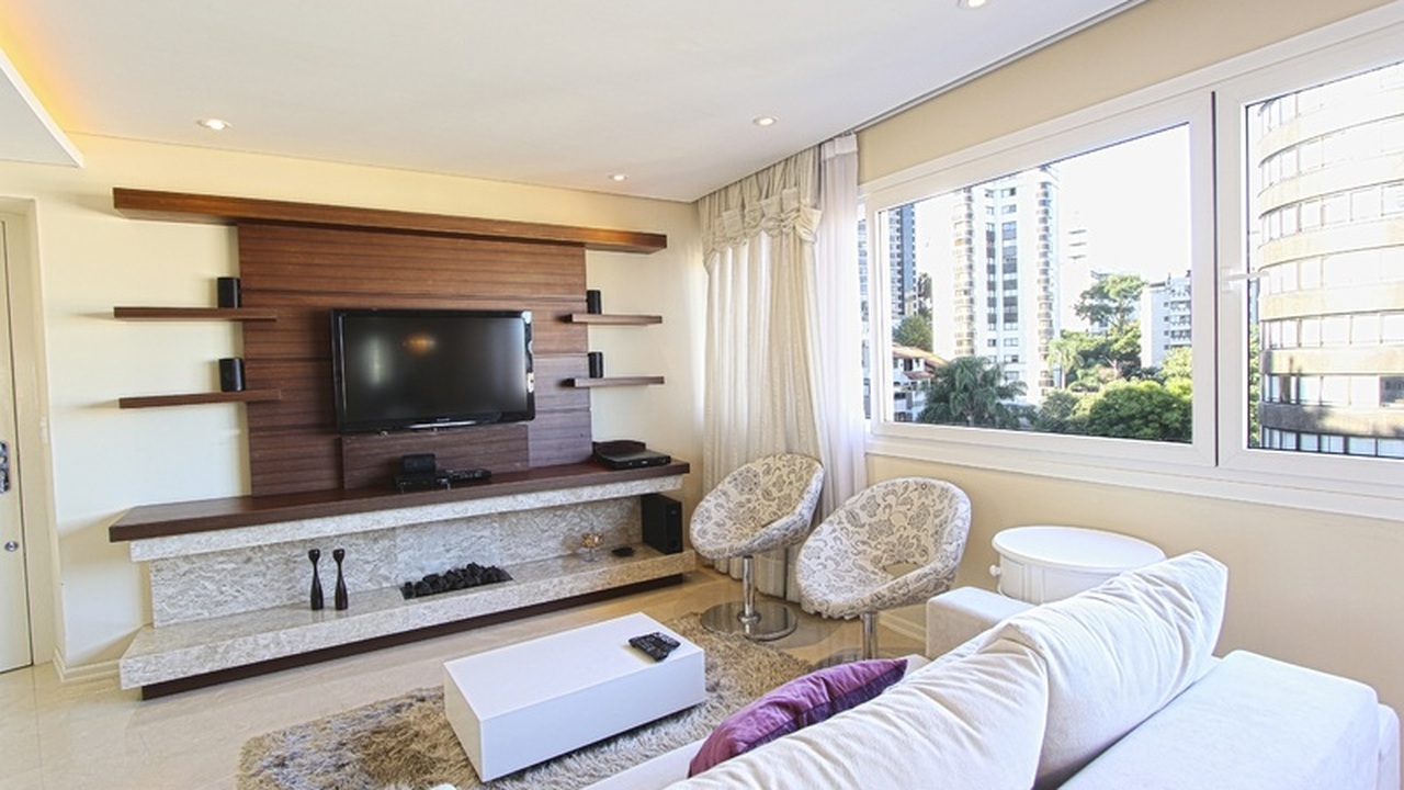 Известный советский кардиолог, академик Евгений...