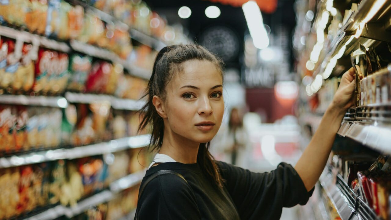 Клиенты билайн получат до 15% кешбэка с каждой покупки в «Пятёрочке» и «Перекрёстке» билайн и сервис лояльности Апельсин запустили н...