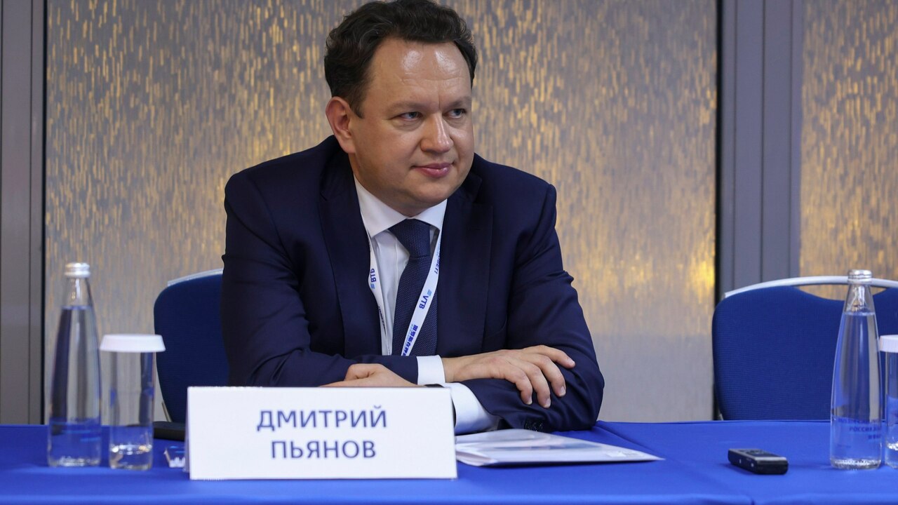 Чистая прибыль группы ВТБ по международным стан...