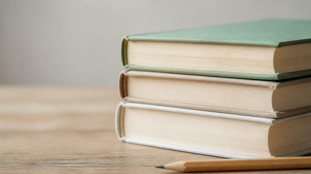 В чебоксарские школы поступили новые учебники по истории В школы Чебоксар поступило более 7,6 тысяч новы...