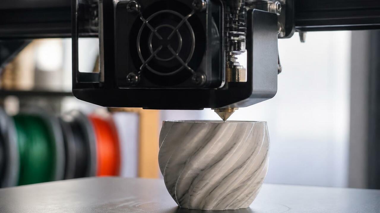 Обзор пяти необычных PLA-филаментов для 3D-печа...