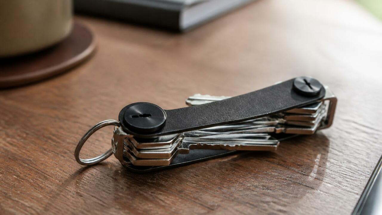 Компания Orbitkey выпустила Key Organizer Track...
