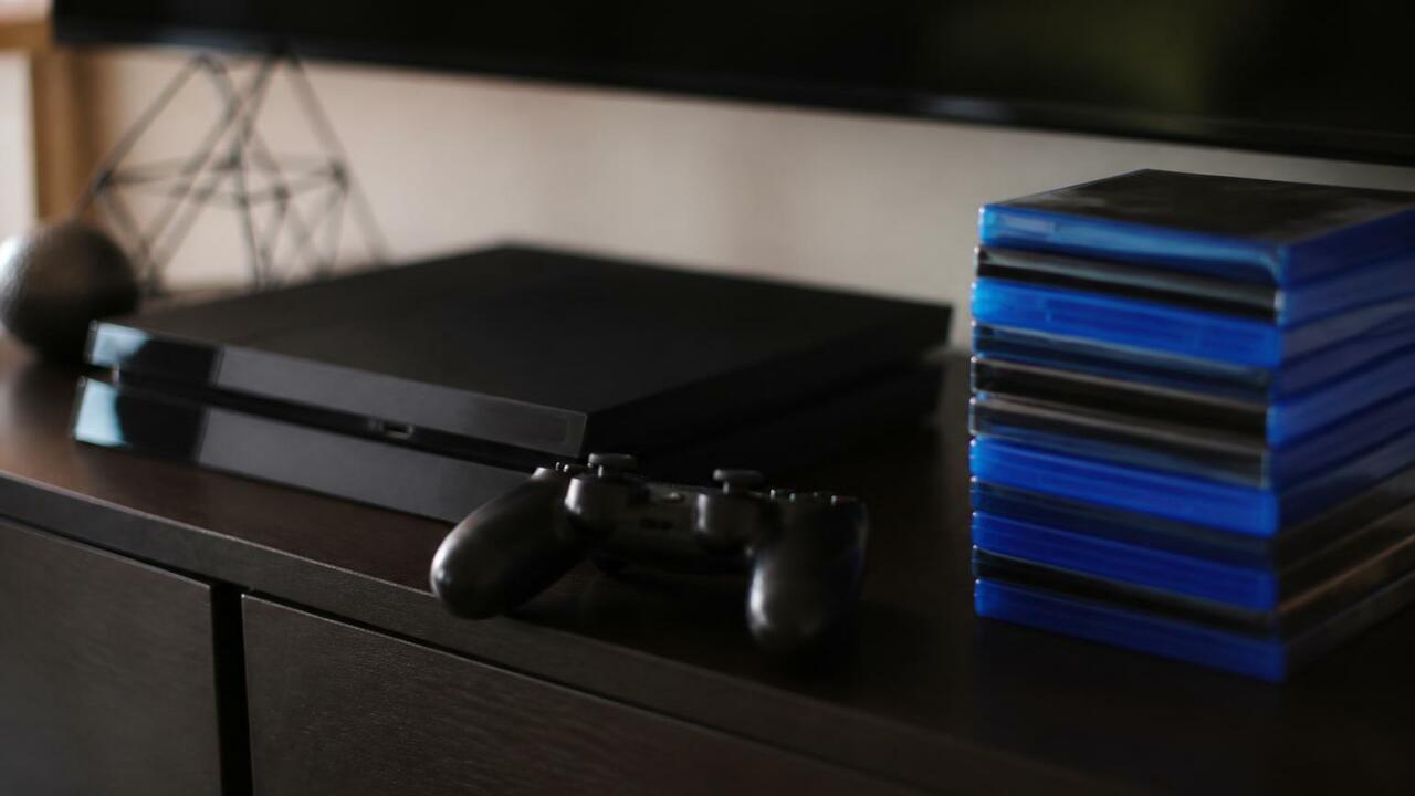 Xbox Series X может проигрывать Blu-ray, но уст...