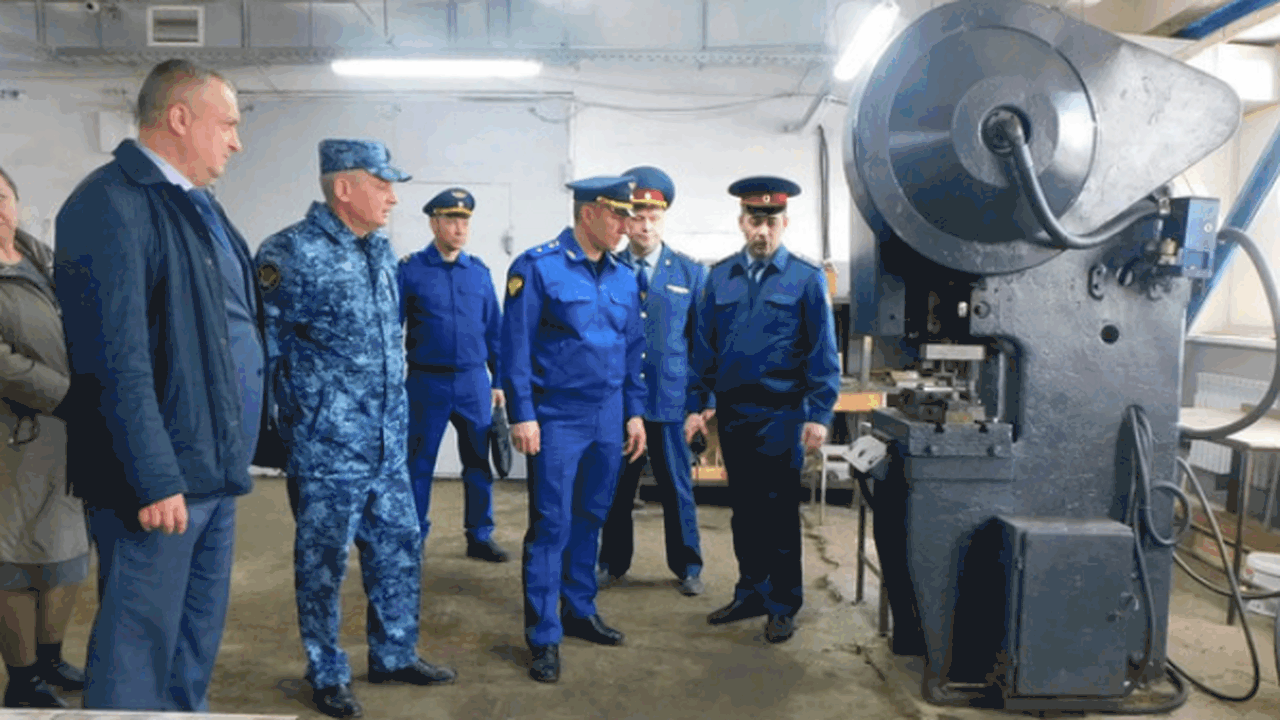 Прокурор Чувашской Республики Эдуард Гиматов со...