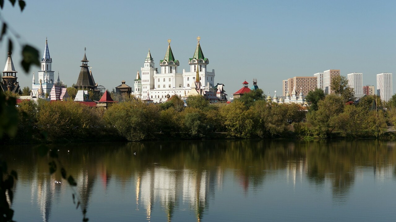 Пять самых живописных природных уголков России для путешественников Россия — страна с богатым природным наследием, ...