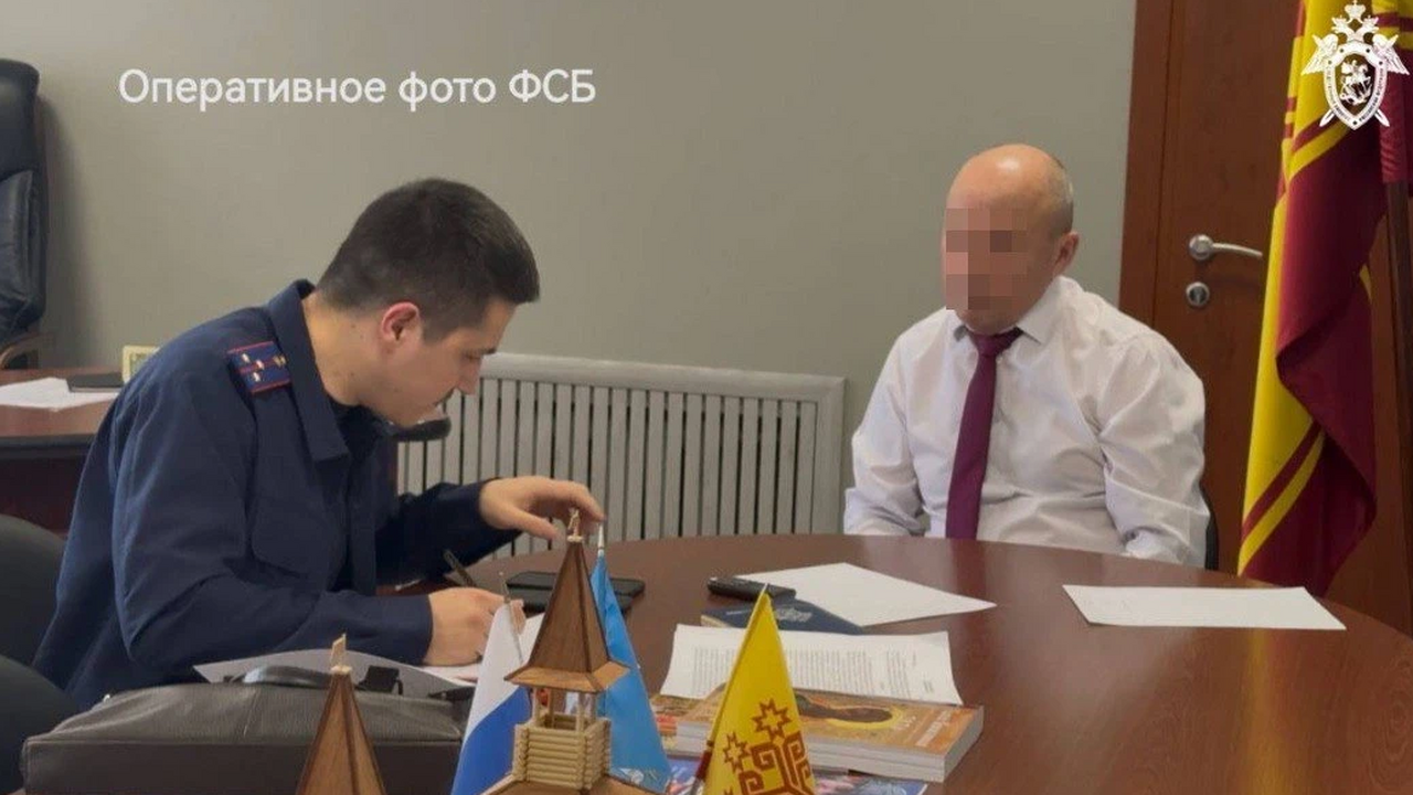 Согласно следствию, 1 февраля 2025 года, находя...