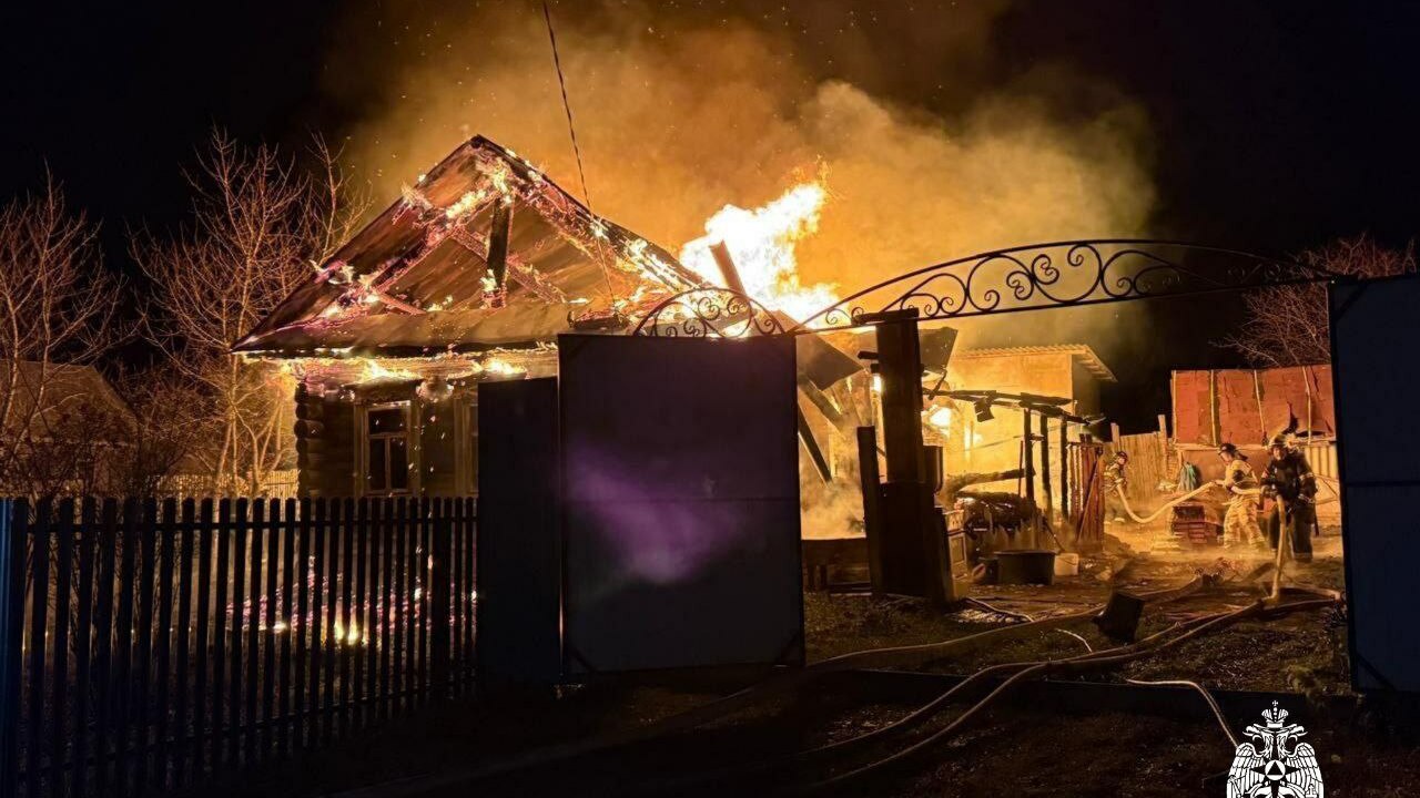 В деревне в Чувашии сгорел дом пенсионерки Вчера в деревне Анаткасы в Цивильском округе пр...