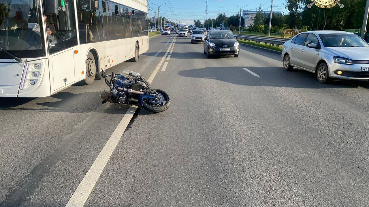 В Чебоксарах вчера днем произошло ДТП на проспе...