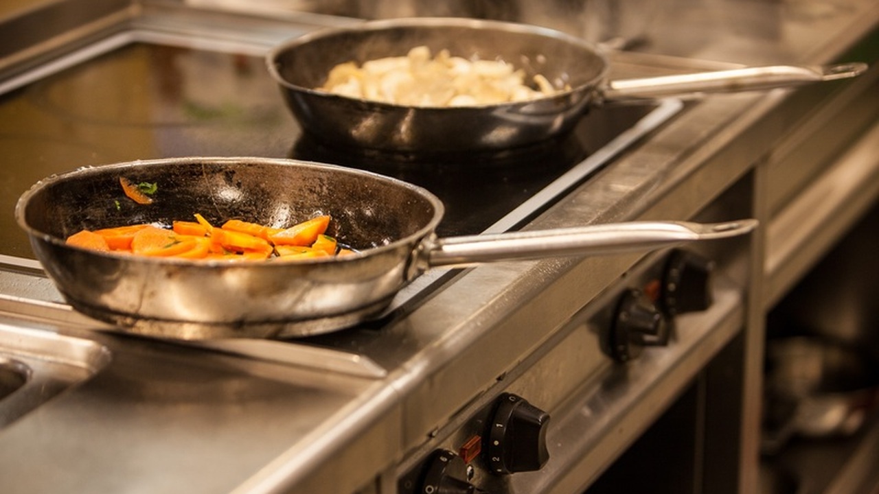 У каждой хозяйки на кухне найдется "герой" – ск...