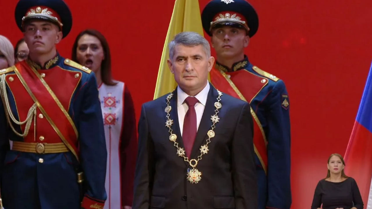 Олег Николаев получает поздравления в честь своего дня рождения Сегодня 10 декабря главе Чувашии исполнилось 56...