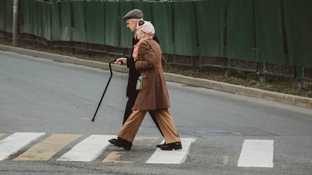 С выходом на пенсию многие пожилые граждане ста...