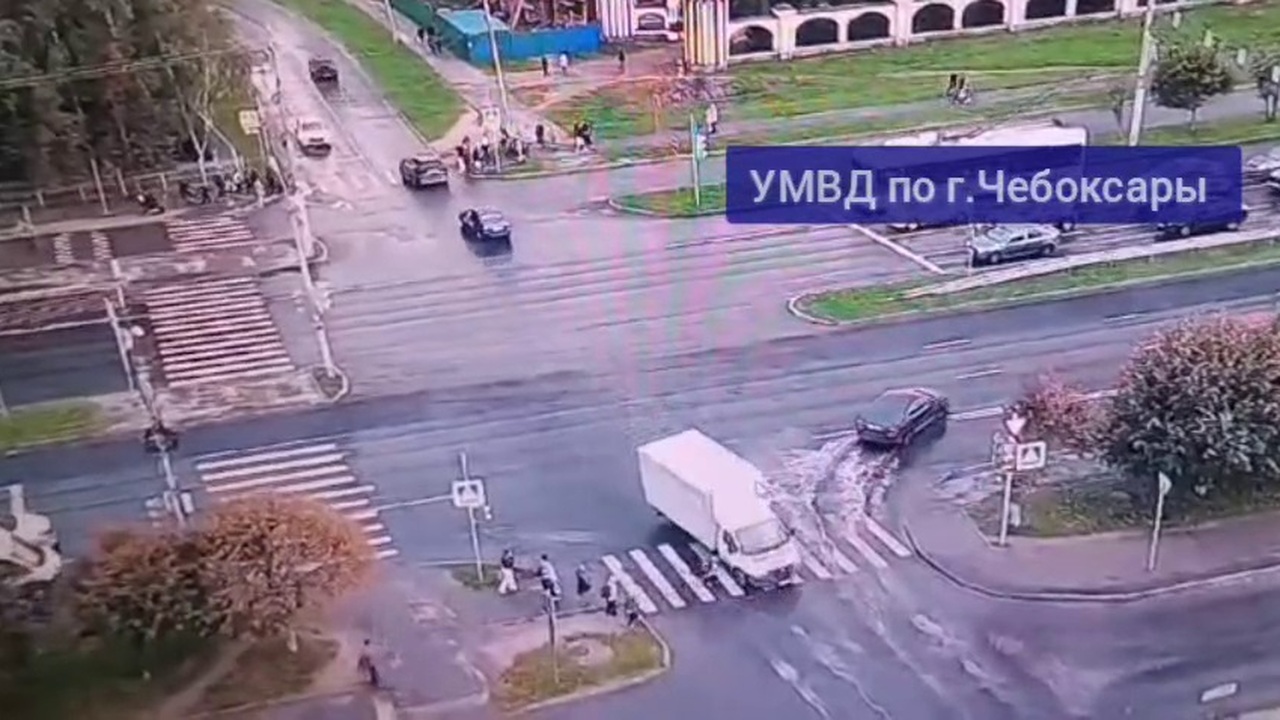 Сегодня на проспекте Тракторостроителей произош...