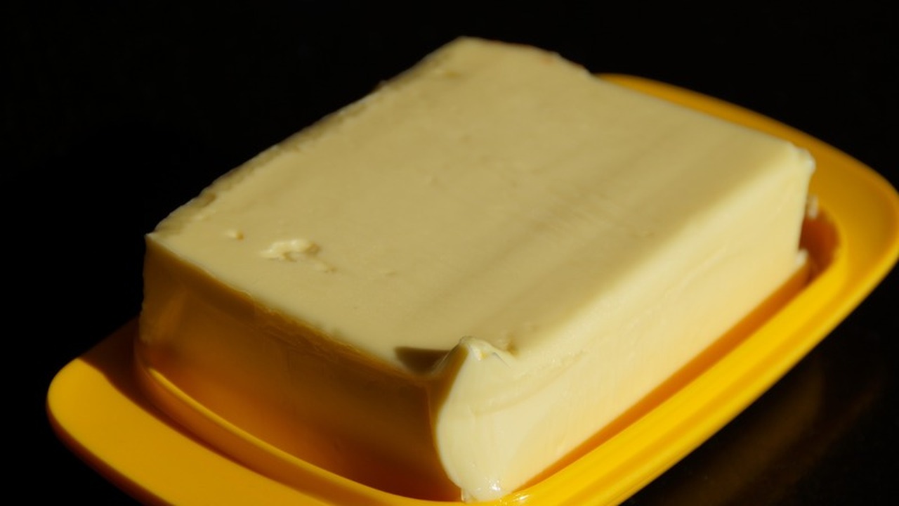 Росконтроль определил лидеров: какие марки сливочного масла заслуживают доверия Привычные нам бутерброды, нежные кремы и аромат...