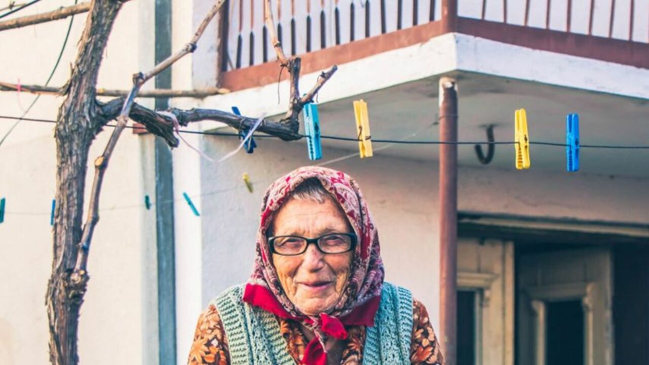 Отныне россиянам - бесплатно: всем пенсионерам от 60 лет и старше сообщили приятную новость — на какие льготы и услуги можно рассчитывать Во многих регионах России пожилые люди часто не...