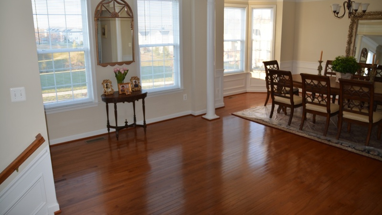 Несколько капель в ведро — и пол блестит, аромат держится более недели Все хозяйки знают, как сложно добиться идеально...