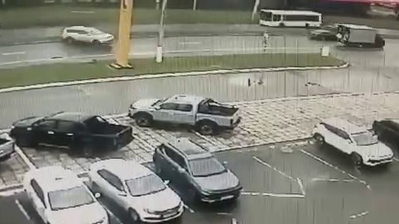 Сотрудники Госавтоинспекции города Чебоксары ра...