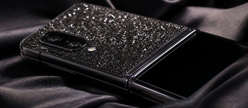 Новый Razr с кристаллами Swarovski: утечка раск...