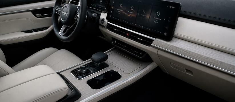Lexus NX 2027: гибриды во всей линейке, новый с...