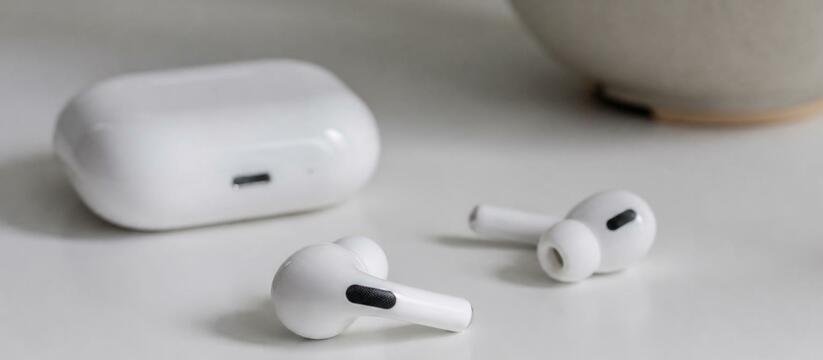 Apple представила AirPods 5: лучший шумоподавит...
