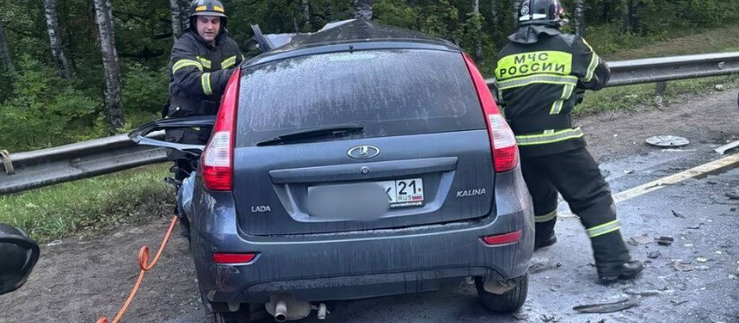 45-летняя женщина погибла в тройном ДТП с рефри...