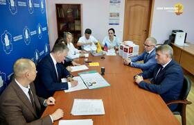 Николаев подал документы на регистрацию кандида...