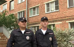 В Чебоксарах полицейские спасли полуторагодовал...