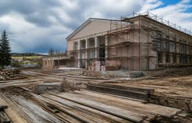 В селе Николаевское ремонтируют культурно-спорт...