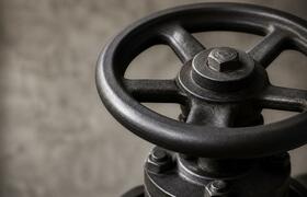 В Мариинском Посаде монтируют резервуары для оч...