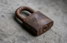 В Чебоксарах слесарь угнал машину клиента после...