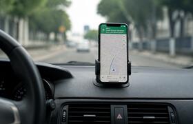 Google Maps снова ломается в Android Auto: проп...