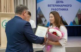 В Чувашии наградили лучших ветеринаров округа