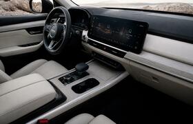 Lexus NX 2027: гибриды во всей линейке, новый с...