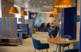 Получить карты ВТБ теперь можно в отделениях По...